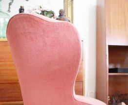 Paire de fauteuils crapauds vintage rose