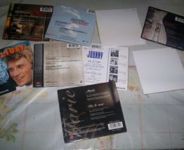 LOT DE 9 SINGLES ET MAXI SINGLES20 CD JOHNNY HALLYDAY 