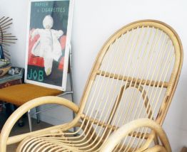 Rocking chair vintage en rotin 70's / Fauteuil à bascule