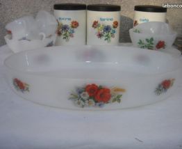Grand plat à four ovale Arcopal vintage 70 Décor Coquelicots