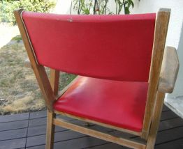 chaise rouge skaï 