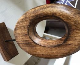 Objet de décoration sur socle