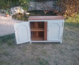 Meuble étroit à 2 portes