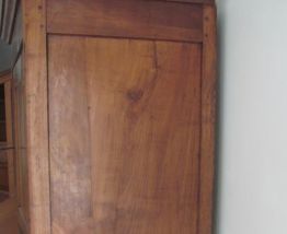 armoire homme debout merisier 