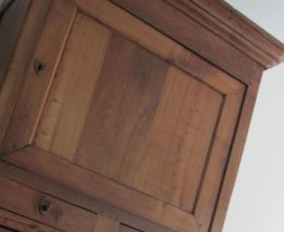 armoire homme debout merisier 