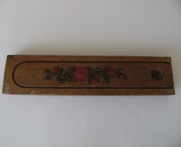 Ancien plumier bois motifs roses années 40/60