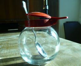 Moutarier, pot à moutarde avec cuillère