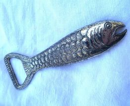 décapsuleur , poisson en metal argenté , vintage
