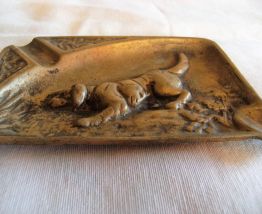 Vide poche cendrier bronze  chien chasse