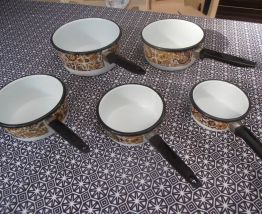 série de 5 casseroles émaillées vintage