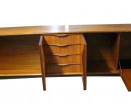 Longue Enfilade vintage scandinave en teck 1950's - 2m40