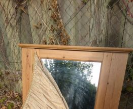 Petite amoire à glace à accrocher