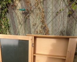 Petite amoire à glace à accrocher