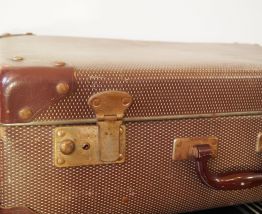 Petite valise brune 
