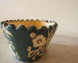 Pot à fleurs en terre cuite émaillée