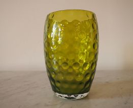 Vase vert rétro à bulles