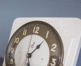  Ancienne pendule murale Jaz 1950 de cuisine bakélite 