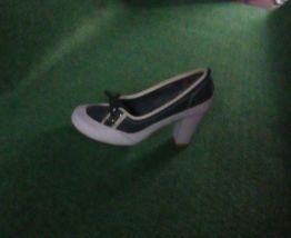 Escarpins bleu marine et gris taille 37