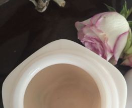 Pot en opaline rose