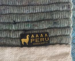 Tapis Péruvien artisanal vintage.