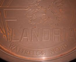 Assiette cuivre pub Flandria