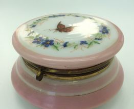 Bonbonnière en opaline