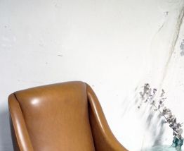 RARE - Paire de fauteuils vintage pieds compas skaï 60's