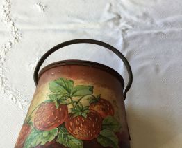 Boîte en métal confiture 