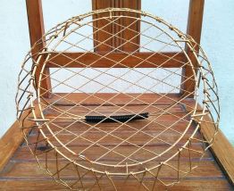 Jolie panière à fruits en métal doré