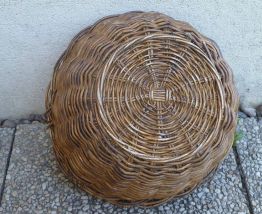 panier  rond   avec 2 anses en rotin  , vintage