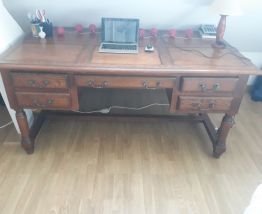 GRAND BUREAU EN CHÊNE MASSIF 