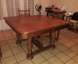 Table de salle en chêne + 6 chaises