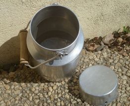 pot lait ancien en aluminium, vintage