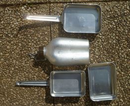 lot  gamelles et gourde militaire