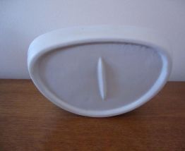 NECESSAIRE DE TOILETTE EN CERAMIQUE  DECOREE