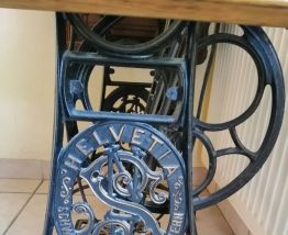 Machine à coudre Helvetia