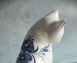 Statuette chat en faïence