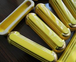 série de 8 repose-couteaux  ARTS DÉCO  jaunes