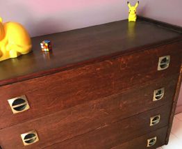 Commode vintage scandinave pieds fuseaux 