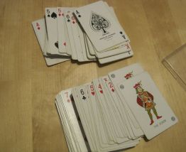  deux jeux de carte d’Espagne   bon état très beau dos COMPL