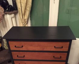 Commode vintage bois massif parfait état