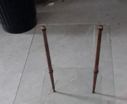 petite table basse en verre et bois 1960 tres bon etat h55x4