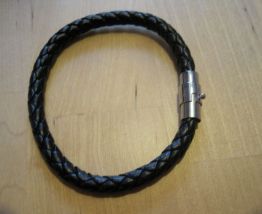 bracelet mixte homme femme  longueur 20 cm état neuf  cordon