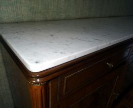 Buffet enfilade vintage avec marbre