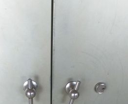 Armoire metal