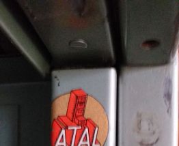 Armoire metal vintage