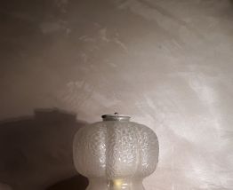 lampe art deco en verre moule  degue  