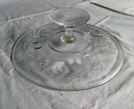 Plat présentoir à tartes et gâteaux en verre sur pied