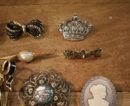Lot broches vintage