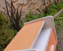 Meuble d'appoint en carton esprit vintage